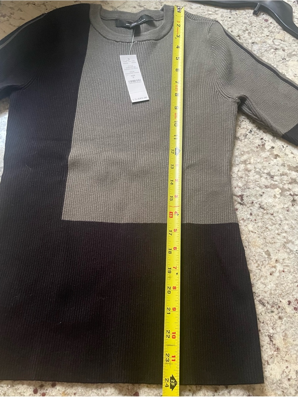 NWT Colorblock Knit Top - Black & Olive Green - Picture 5 of 5